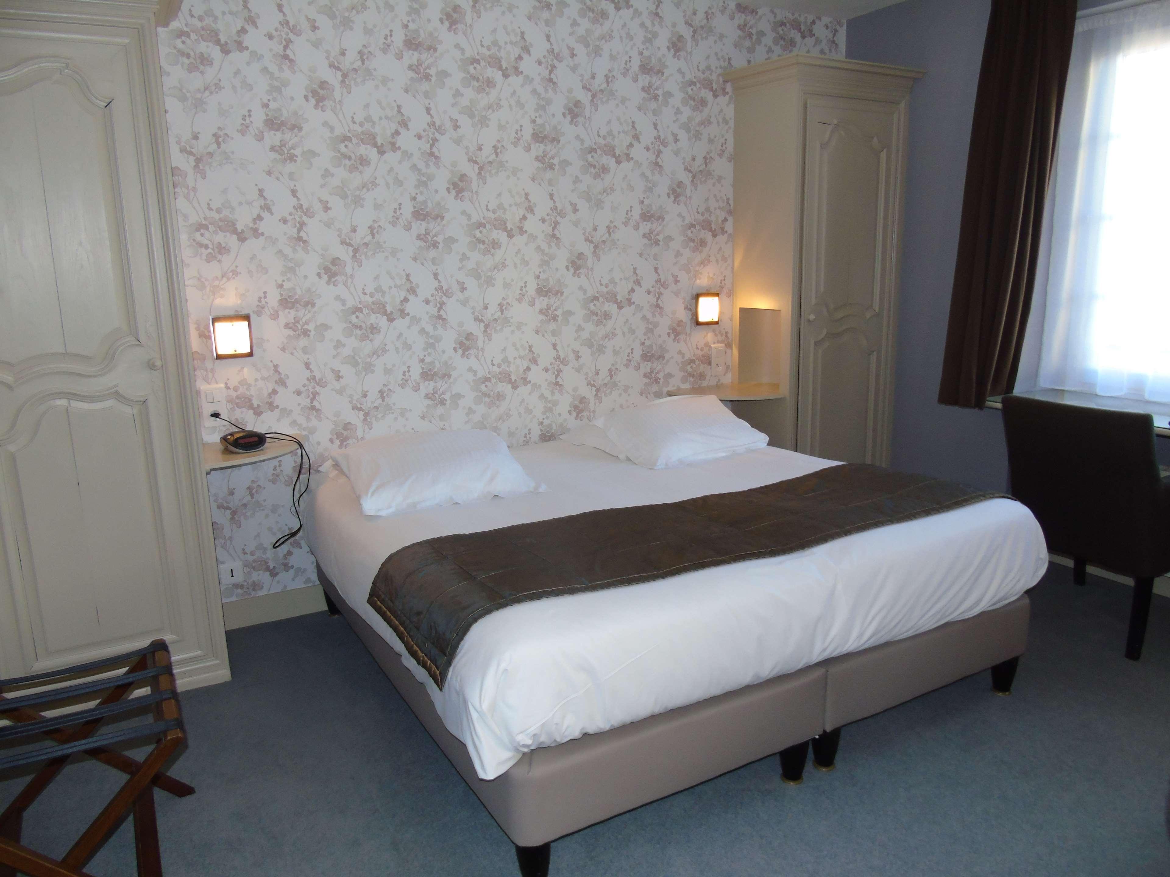Best Western Hotel Montgomery Pontorson Exterior photo